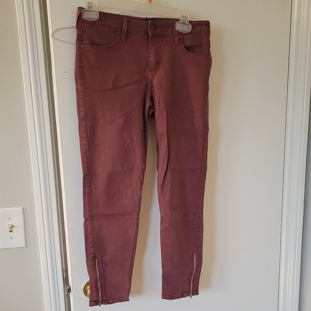 Just Black zipper jeggings maroon